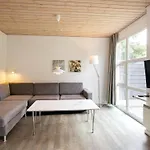 Cosy Retreat In Holiday home *