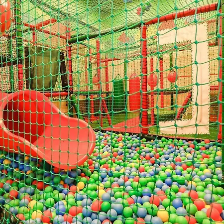 Cosy Retreat In Ferienhaus *