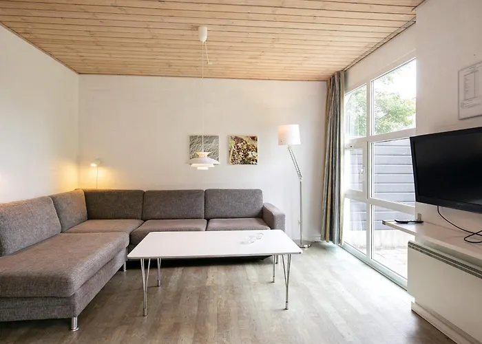 Cosy Retreat In 度假居 *