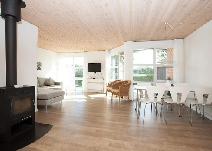 度假居 Cosy Retreat In *